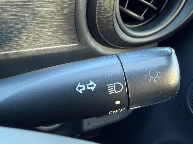 アクア S /スマートキー×2/純正ナビ/Bluetooth/HDMI/バックモニター/フルセグTV/ETC/ステアリングスイッチ/電動格納ミラー/オートライト(24枚目)