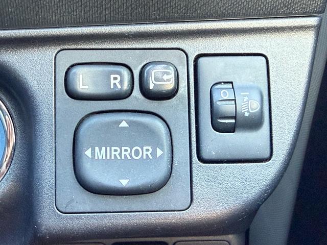 アクア S /スマートキー×2/純正ナビ/Bluetooth/HDMI/バックモニター/フルセグTV/ETC/ステアリングスイッチ/電動格納ミラー/オートライト(26枚目)