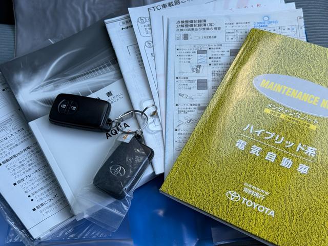 アクア S /スマートキー×2/純正ナビ/Bluetooth/HDMI/バックモニター/フルセグTV/ETC/ステアリングスイッチ/電動格納ミラー/オートライト(33枚目)