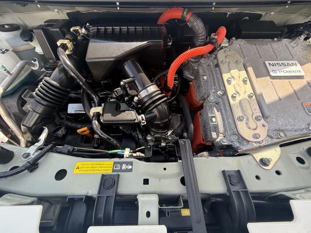 ノート e-パワー X モード・プレミア /エマージェンシーブレーキ/アラウンドビューモニター/デジタルインナーミラー/レーンディパーチャウォーニング/クリアランスソナー/スマートキー/オートライト/電動格納ミラー/1オーナー/禁煙車(34枚目)