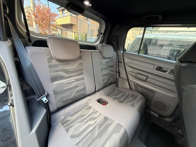 タフト Ｇ　メッキパック／衝突軽減／ガラスルーフ／純正ナビ／Ｂｌｕｅｔｏｏｔｈ／バックモニター／フルセグ／ドライブレコーダー／ＥＴＣ／コーナーセンサー／ＬＥＤヘッドオートライト／オート格納ミラー／電子パーキング（8枚目）