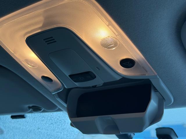 プリウス Ｓツーリングセレクション　エイムゲインバンパー／純正ナビ／Ｂｌｕｅｔｏｏｔｈ／バックモニター／フルセグ／ＥＴＣ／ソフトレザーシート／ＡＭＥ１９インチＡＷ／シートヒーター／ＬＥＤヘッドライト／オートライト／オート格納ミラー（30枚目）
