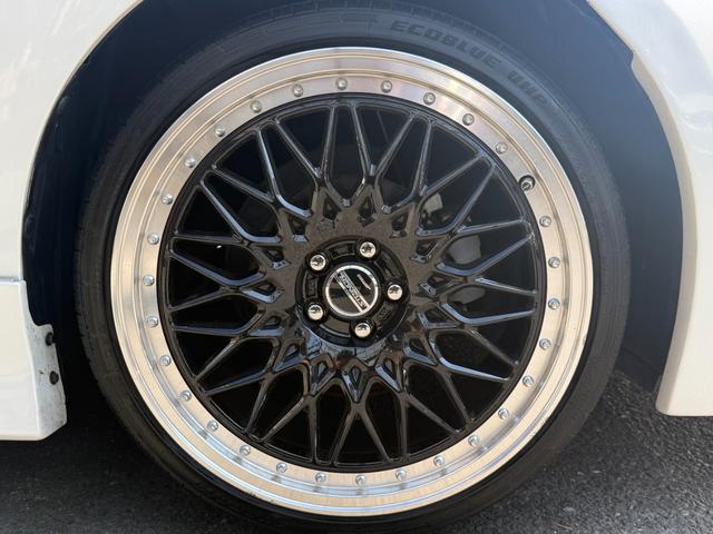 プリウス Ｓツーリングセレクション　エイムゲインバンパー／純正ナビ／Ｂｌｕｅｔｏｏｔｈ／バックモニター／フルセグ／ＥＴＣ／ソフトレザーシート／ＡＭＥ１９インチＡＷ／シートヒーター／ＬＥＤヘッドライト／オートライト／オート格納ミラー（38枚目）