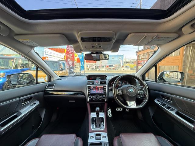 レヴォーグ ２．０ＳＴＩスポーツアイサイト　／サンルーフ／レザーシート／純正ナビ／ＨＤＭＩ／Ｂｌｕｅｔｏｏｔｈ／バック＆サイドモニター／フルセグ／ＥＴＣ／レーダークルーズ／ブラインドスポットモニターメモリーシート／シートヒーター／ＬＥＤヘッド／（3枚目）