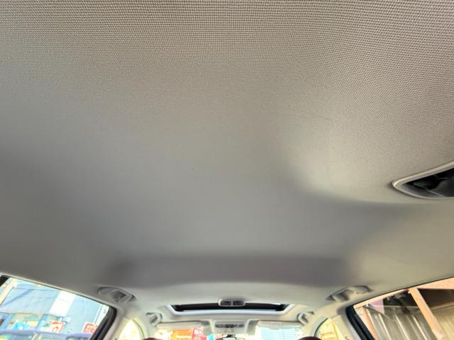 レヴォーグ ２．０ＳＴＩスポーツアイサイト　／サンルーフ／レザーシート／純正ナビ／ＨＤＭＩ／Ｂｌｕｅｔｏｏｔｈ／バック＆サイドモニター／フルセグ／ＥＴＣ／レーダークルーズ／ブラインドスポットモニターメモリーシート／シートヒーター／ＬＥＤヘッド／（5枚目）