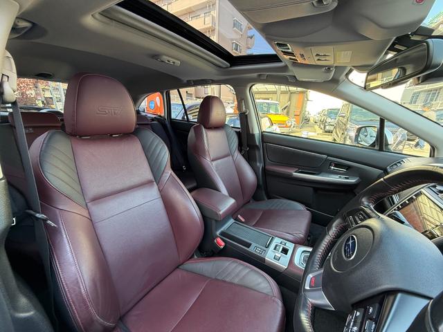 レヴォーグ ２．０ＳＴＩスポーツアイサイト　／サンルーフ／レザーシート／純正ナビ／ＨＤＭＩ／Ｂｌｕｅｔｏｏｔｈ／バック＆サイドモニター／フルセグ／ＥＴＣ／レーダークルーズ／ブラインドスポットモニターメモリーシート／シートヒーター／ＬＥＤヘッド／（6枚目）