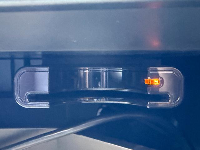 レヴォーグ ２．０ＳＴＩスポーツアイサイト　／サンルーフ／レザーシート／純正ナビ／ＨＤＭＩ／Ｂｌｕｅｔｏｏｔｈ／バック＆サイドモニター／フルセグ／ＥＴＣ／レーダークルーズ／ブラインドスポットモニターメモリーシート／シートヒーター／ＬＥＤヘッド／（22枚目）