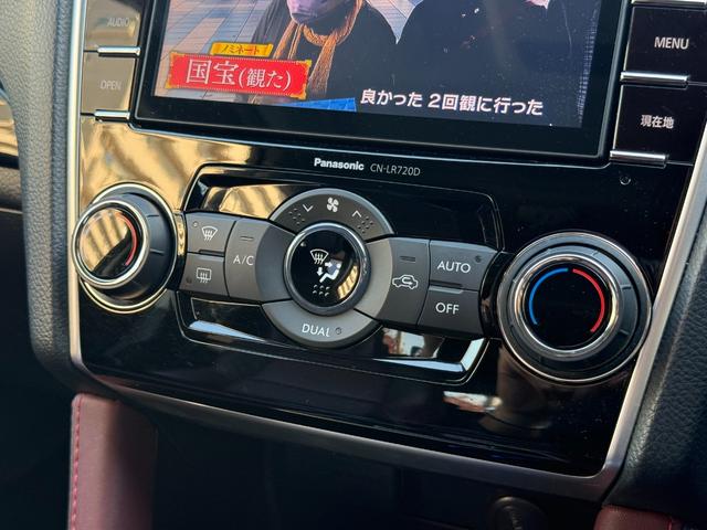 レヴォーグ ２．０ＳＴＩスポーツアイサイト　／サンルーフ／レザーシート／純正ナビ／ＨＤＭＩ／Ｂｌｕｅｔｏｏｔｈ／バック＆サイドモニター／フルセグ／ＥＴＣ／レーダークルーズ／ブラインドスポットモニターメモリーシート／シートヒーター／ＬＥＤヘッド／（35枚目）