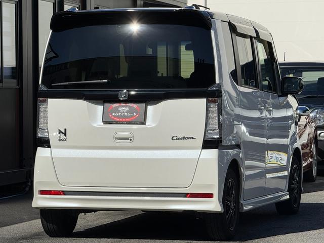 Ｎ－ＢＯＸカスタム Ｇ　ＳＳパッケージ　ツートンカラースタイル／パワースライドドア／シートヒーター／スマートキー×２／ＥＴＣ／カロッツェリアオーディオ／ＡＵＸ／ＨＩＤヘッドライト／オートライト／オート格納ミラー／純正１４インチアルミホイール（2枚目）