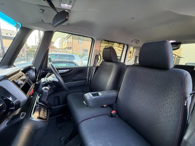 Ｎ－ＢＯＸカスタム Ｇ　ＳＳパッケージ　ツートンカラースタイル／パワースライドドア／シートヒーター／スマートキー×２／ＥＴＣ／カロッツェリアオーディオ／ＡＵＸ／ＨＩＤヘッドライト／オートライト／オート格納ミラー／純正１４インチアルミホイール（6枚目）