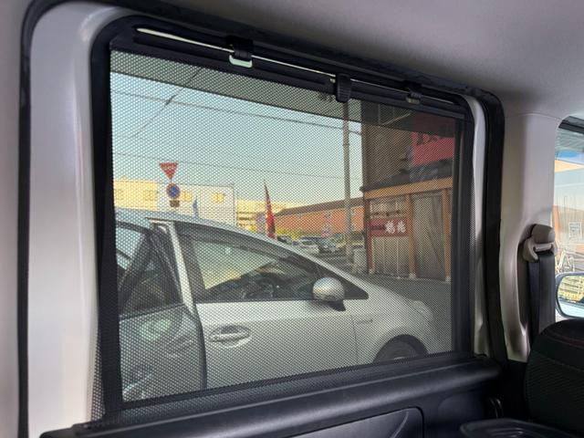 Ｎ－ＢＯＸカスタム Ｇ　ＳＳパッケージ　ツートンカラースタイル／パワースライドドア／シートヒーター／スマートキー×２／ＥＴＣ／カロッツェリアオーディオ／ＡＵＸ／ＨＩＤヘッドライト／オートライト／オート格納ミラー／純正１４インチアルミホイール（26枚目）