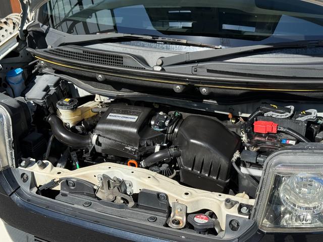 Ｎ－ＢＯＸカスタム Ｇ　ＳＳパッケージ　ツートンカラースタイル／パワースライドドア／シートヒーター／スマートキー×２／ＥＴＣ／カロッツェリアオーディオ／ＡＵＸ／ＨＩＤヘッドライト／オートライト／オート格納ミラー／純正１４インチアルミホイール（32枚目）