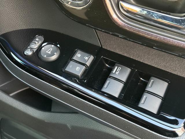 N-BOXカスタム G・Lホンダセンシング /衝突軽減/パワースライドドア/ナビ/Bluetooth/バックモニター/フルセグ/ドライブレコーダー/ETC/レーダークルーズ/LEDヘッドライト/オートライト(28枚目)