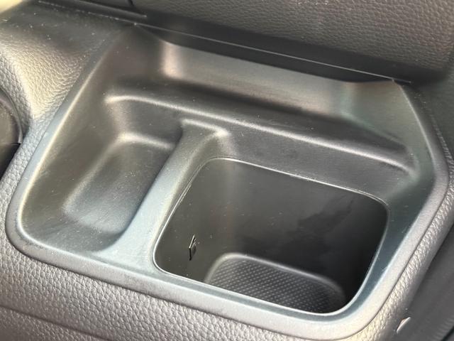 N-BOXカスタム G・Lホンダセンシング /衝突軽減/パワースライドドア/ナビ/Bluetooth/バックモニター/フルセグ/ドライブレコーダー/ETC/レーダークルーズ/LEDヘッドライト/オートライト(33枚目)