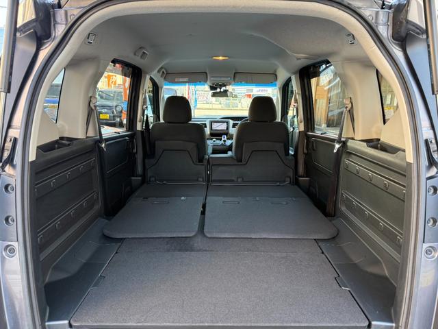 フリード＋ハイブリッド ハイブリッドＧ・ホンダセンシング　／衝突軽減／両側パワースライドドア／純正ナビ／Ｂｌｕｅｔｏｏｔｈ／バックモニター／フルセグ／ＥＴＣ／ＬＥＤヘッドライト／オートライト／ステアリングスイッチ／純正１５インチアルミホイール（10枚目）