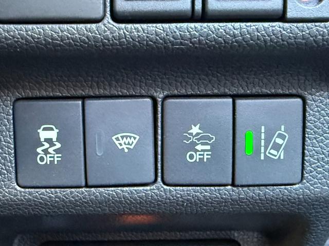 フリード＋ハイブリッド ハイブリッドＧ・ホンダセンシング　／衝突軽減／両側パワースライドドア／純正ナビ／Ｂｌｕｅｔｏｏｔｈ／バックモニター／フルセグ／ＥＴＣ／ＬＥＤヘッドライト／オートライト／ステアリングスイッチ／純正１５インチアルミホイール（19枚目）