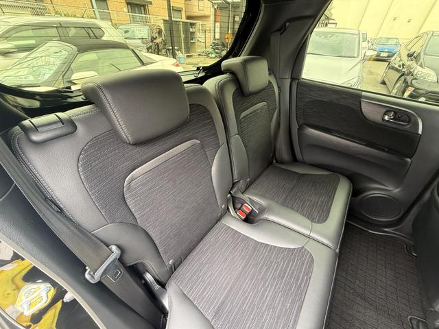 N-ONE プレミアム /衝突軽減/純正ナビ/Bluetooth/フルセグ/ビルトインETC/ドライブレコーダー/クルーズコントロール/ハーフレザーシート/HIDヘッドライト/オートライト/電動格納ミラー/スマートキー(7枚目)