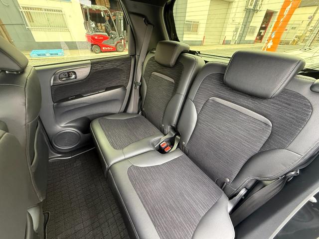 N-ONE プレミアム /衝突軽減/純正ナビ/Bluetooth/フルセグ/ビルトインETC/ドライブレコーダー/クルーズコントロール/ハーフレザーシート/HIDヘッドライト/オートライト/電動格納ミラー/スマートキー(8枚目)