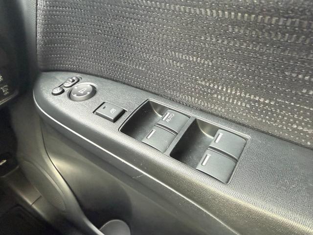 N-ONE プレミアム /衝突軽減/純正ナビ/Bluetooth/フルセグ/ビルトインETC/ドライブレコーダー/クルーズコントロール/ハーフレザーシート/HIDヘッドライト/オートライト/電動格納ミラー/スマートキー(23枚目)