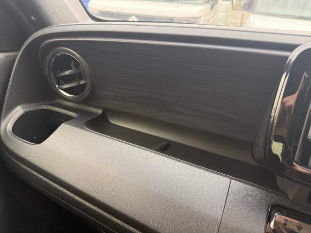 N-ONE プレミアム /衝突軽減/純正ナビ/Bluetooth/フルセグ/ビルトインETC/ドライブレコーダー/クルーズコントロール/ハーフレザーシート/HIDヘッドライト/オートライト/電動格納ミラー/スマートキー(25枚目)