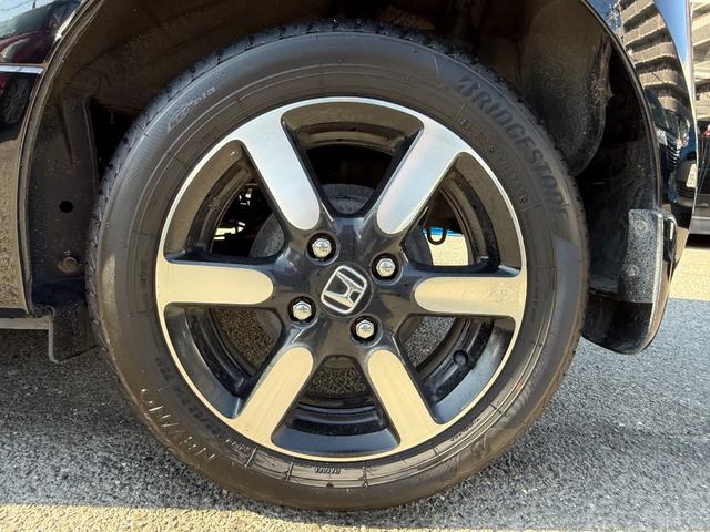 N-ONE プレミアム /衝突軽減/純正ナビ/Bluetooth/フルセグ/ビルトインETC/ドライブレコーダー/クルーズコントロール/ハーフレザーシート/HIDヘッドライト/オートライト/電動格納ミラー/スマートキー(31枚目)