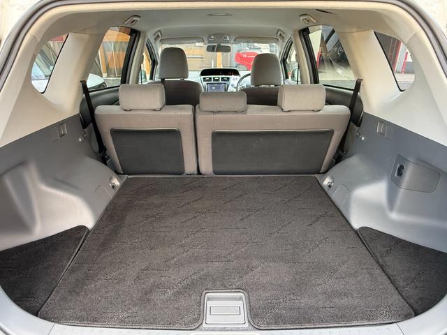 プリウスアルファ Ｓツーリングセレクション　／カロッツェリアナビ／Ｂｌｕｅｔｏｏｔｈ／バックモニター／フルセグ／クルーズコントロール／スマートキー／ＬＥＤヘッドライト／オートライト／電動格納ミラー／純正スポイラー／純正１６インチアルミホイール（9枚目）