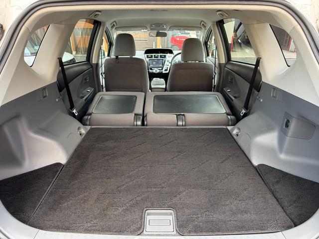 プリウスアルファ Ｓツーリングセレクション　／カロッツェリアナビ／Ｂｌｕｅｔｏｏｔｈ／バックモニター／フルセグ／クルーズコントロール／スマートキー／ＬＥＤヘッドライト／オートライト／電動格納ミラー／純正スポイラー／純正１６インチアルミホイール（10枚目）