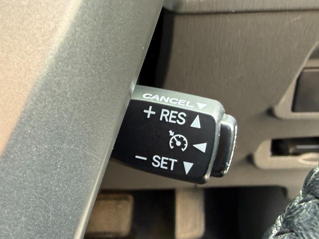 プリウスアルファ Ｓツーリングセレクション　／カロッツェリアナビ／Ｂｌｕｅｔｏｏｔｈ／バックモニター／フルセグ／クルーズコントロール／スマートキー／ＬＥＤヘッドライト／オートライト／電動格納ミラー／純正スポイラー／純正１６インチアルミホイール（20枚目）