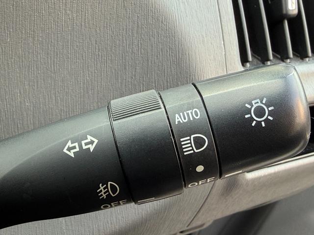 プリウスアルファ Ｓツーリングセレクション　／カロッツェリアナビ／Ｂｌｕｅｔｏｏｔｈ／バックモニター／フルセグ／クルーズコントロール／スマートキー／ＬＥＤヘッドライト／オートライト／電動格納ミラー／純正スポイラー／純正１６インチアルミホイール（24枚目）