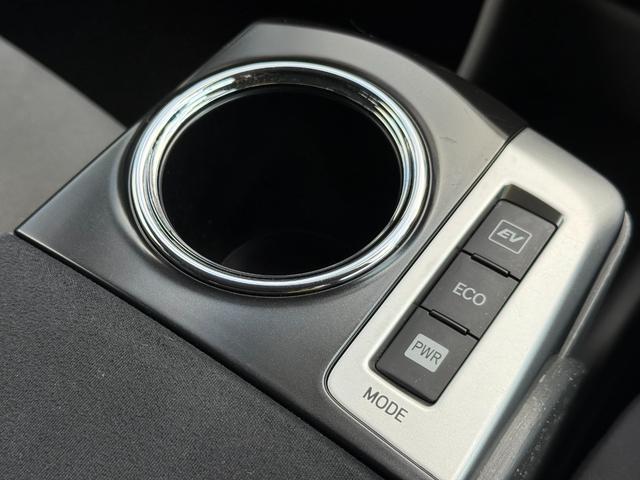 プリウスアルファ Ｓツーリングセレクション　／カロッツェリアナビ／Ｂｌｕｅｔｏｏｔｈ／バックモニター／フルセグ／クルーズコントロール／スマートキー／ＬＥＤヘッドライト／オートライト／電動格納ミラー／純正スポイラー／純正１６インチアルミホイール（32枚目）