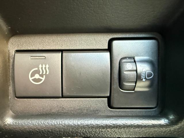 スペーシアカスタム ハイブリッドXSターボ /9型ナビ/全方位モニター/両側パワースライドドア/衝突軽減/レーダークルーズ/Bluetooth/ETC/前後ドラレコ/LEDヘッド/ハーフレザー/ハンドル&シートヒーター/ヘッドアップディスプレイ(25枚目)