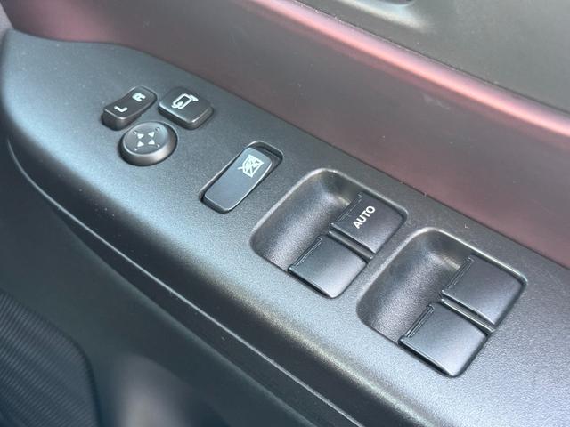 スペーシアカスタム ハイブリッドXSターボ /9型ナビ/全方位モニター/両側パワースライドドア/衝突軽減/レーダークルーズ/Bluetooth/ETC/前後ドラレコ/LEDヘッド/ハーフレザー/ハンドル&シートヒーター/ヘッドアップディスプレイ(37枚目)