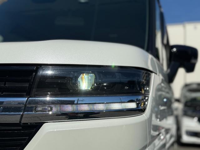 スペーシアカスタム ハイブリッドXSターボ /9型ナビ/全方位モニター/両側パワースライドドア/衝突軽減/レーダークルーズ/Bluetooth/ETC/前後ドラレコ/LEDヘッド/ハーフレザー/ハンドル&シートヒーター/ヘッドアップディスプレイ(60枚目)