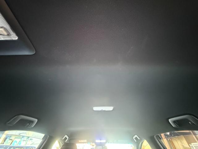 ハリアー プレミアム　／衝突軽減／９型ナビ／Ｂｌｕｅｔｏｏｔｈ／バック＆フロントモニター／フルセグ／前後ドライブレコーダー／電動リアゲート／レーダークルーズ／クリアランスソナー／ハーフレザーシート／パワーシート（4枚目）