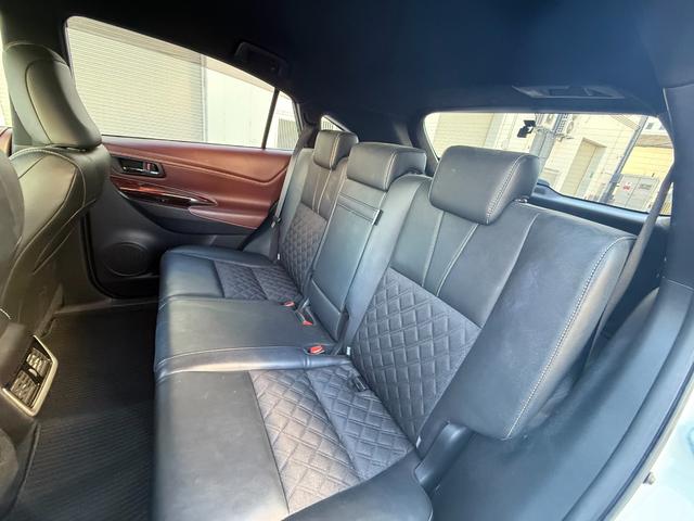 ハリアー プレミアム　／衝突軽減／９型ナビ／Ｂｌｕｅｔｏｏｔｈ／バック＆フロントモニター／フルセグ／前後ドライブレコーダー／電動リアゲート／レーダークルーズ／クリアランスソナー／ハーフレザーシート／パワーシート（8枚目）