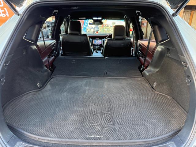 ハリアー プレミアム　／衝突軽減／９型ナビ／Ｂｌｕｅｔｏｏｔｈ／バック＆フロントモニター／フルセグ／前後ドライブレコーダー／電動リアゲート／レーダークルーズ／クリアランスソナー／ハーフレザーシート／パワーシート（10枚目）