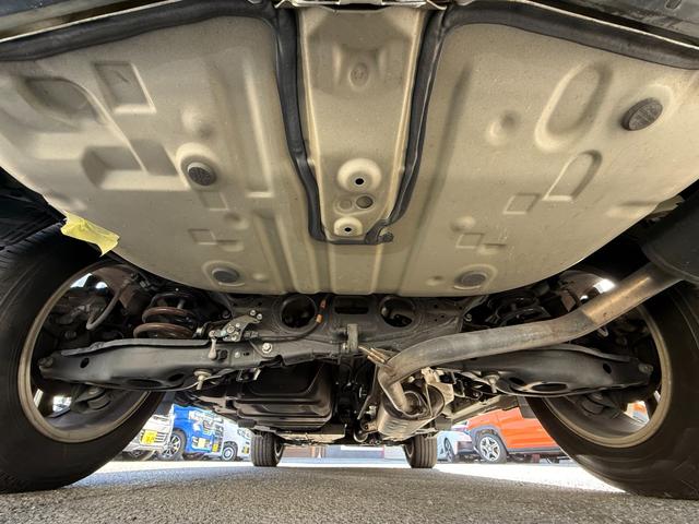 ハリアー プレミアム　／衝突軽減／９型ナビ／Ｂｌｕｅｔｏｏｔｈ／バック＆フロントモニター／フルセグ／前後ドライブレコーダー／電動リアゲート／レーダークルーズ／クリアランスソナー／ハーフレザーシート／パワーシート（35枚目）