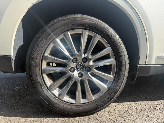 ハリアー プレミアム　／衝突軽減／９型ナビ／Ｂｌｕｅｔｏｏｔｈ／バック＆フロントモニター／フルセグ／前後ドライブレコーダー／電動リアゲート／レーダークルーズ／クリアランスソナー／ハーフレザーシート／パワーシート（36枚目）