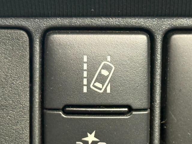 アクア クロスオーバー グラム /衝突軽減/純正ナビ/Bluetooth/バックモニター/テレビ/ドライブレコーダー/ハーフレザーシート/スマートキー/クリアランスソナー/純正16インチアルミホイール/レーンキープアシスト(21枚目)