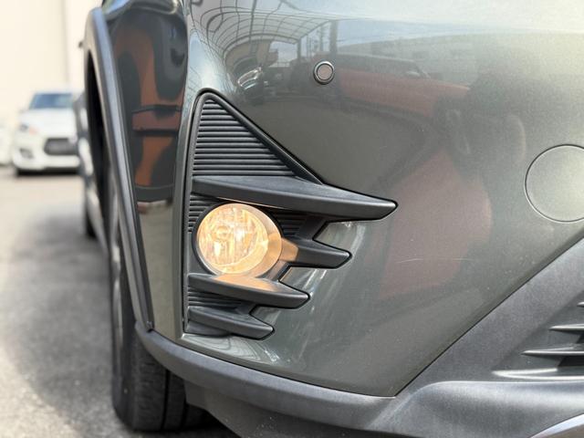 アクア クロスオーバー グラム /衝突軽減/純正ナビ/Bluetooth/バックモニター/テレビ/ドライブレコーダー/ハーフレザーシート/スマートキー/クリアランスソナー/純正16インチアルミホイール/レーンキープアシスト(69枚目)