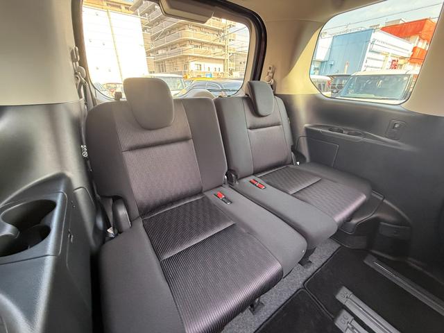 セレナ ハイウェイスター　／両側パワースライドドア／純正ナビ／Ｂｌｕｅｔｏｏｔｈ／バックモニター／フルセグ／ドライブレコーダー／ビルトインＥＴＣ／オートステップ／コーナーセンサー／オートライト／シートバックテーブル（9枚目）