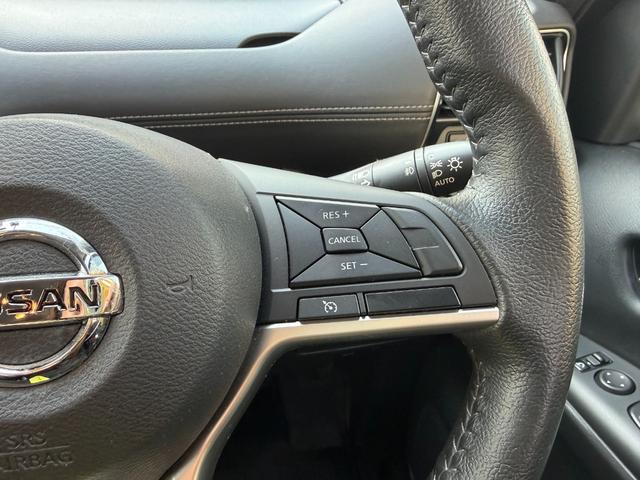 セレナ ハイウェイスター　／両側パワースライドドア／純正ナビ／Ｂｌｕｅｔｏｏｔｈ／バックモニター／フルセグ／ドライブレコーダー／ビルトインＥＴＣ／オートステップ／コーナーセンサー／オートライト／シートバックテーブル（22枚目）