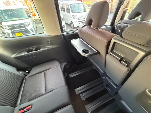 セレナ ハイウェイスター　／両側パワースライドドア／純正ナビ／Ｂｌｕｅｔｏｏｔｈ／バックモニター／フルセグ／ドライブレコーダー／ビルトインＥＴＣ／オートステップ／コーナーセンサー／オートライト／シートバックテーブル（31枚目）