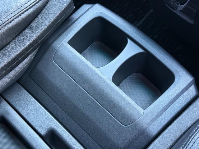 ヴェルファイア 2.4Z プラチナムセレクション /両側パワースライドドア/パワーバックドア/純正ナビ/フリップダウンモニター/Bluetooth/バックモニター/フルセグ/車高調/20インチアルミホイール/シートカバー/HIDヘッドライト(33枚目)