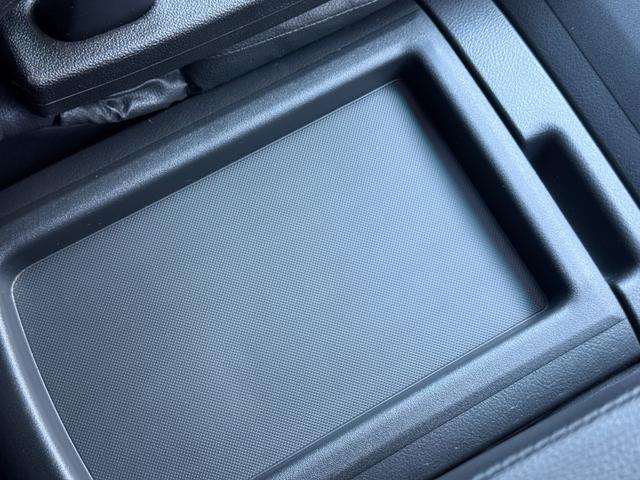 ヴェルファイア 2.4Z プラチナムセレクション /両側パワースライドドア/パワーバックドア/純正ナビ/フリップダウンモニター/Bluetooth/バックモニター/フルセグ/車高調/20インチアルミホイール/シートカバー/HIDヘッドライト(34枚目)