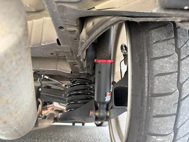 ヴェルファイア 2.4Z プラチナムセレクション /両側パワースライドドア/パワーバックドア/純正ナビ/フリップダウンモニター/Bluetooth/バックモニター/フルセグ/車高調/20インチアルミホイール/シートカバー/HIDヘッドライト(38枚目)