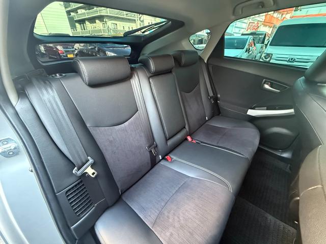 プリウス G 純正ナビ/Bluetooth/バックモニター/フルセグ/ドライブレコーダー/ハーフレザーシート/パワーシート/クルーズコントロール/ステアリングスイッチ/オートライト/スマートキー(6枚目)