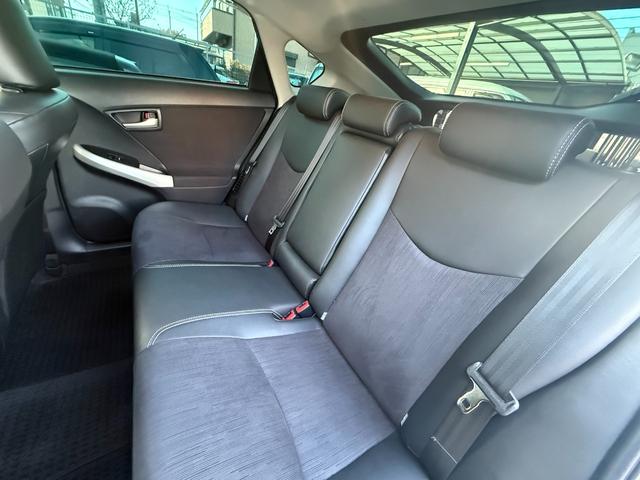 プリウス G 純正ナビ/Bluetooth/バックモニター/フルセグ/ドライブレコーダー/ハーフレザーシート/パワーシート/クルーズコントロール/ステアリングスイッチ/オートライト/スマートキー(7枚目)