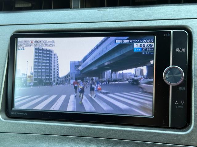 プリウス G 純正ナビ/Bluetooth/バックモニター/フルセグ/ドライブレコーダー/ハーフレザーシート/パワーシート/クルーズコントロール/ステアリングスイッチ/オートライト/スマートキー(14枚目)