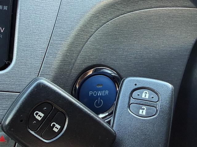 プリウス G 純正ナビ/Bluetooth/バックモニター/フルセグ/ドライブレコーダー/ハーフレザーシート/パワーシート/クルーズコントロール/ステアリングスイッチ/オートライト/スマートキー(17枚目)